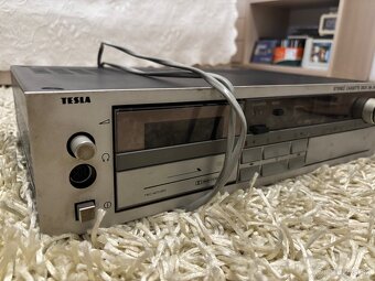 Rádio / kazetový magnetofón Tesla SM260 - 2