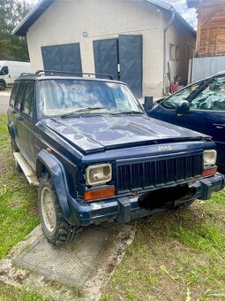 Jeep Cherokee - 2