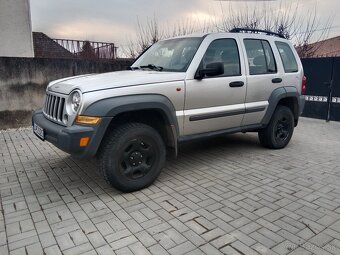 Jeep Cherokee KJ - 2