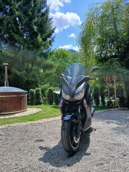 predám skúter Yamaha x max 400 iba 2132 km - 2