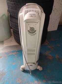 Elektrický olejový ohrievač DeLonghi - 2