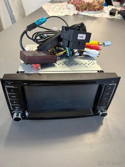 Predam autorádio - 2