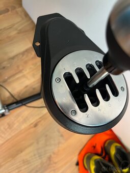 Thrustmaster th8A shifter - 2