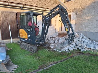 2040 KG rypadlo Hyundai HX19A - 2