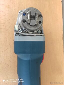 Bosch brúska 18V - 2