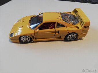 1:18 FERRARI F40 Bburago - 2