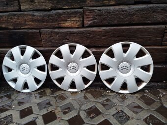 Puklice Citroen R16 - 2