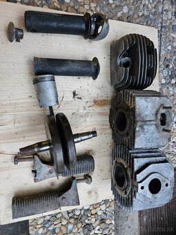 JAWA pionier 20,21 diely . - 2