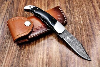 15/2454 Damaškový zatvárací nôž. - 2