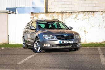 Škoda Superb Combi 2.0 TSI Comfort DSG - 2