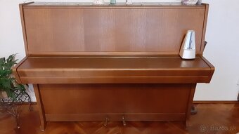 Piano PETROF - 2