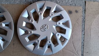 Puklice toyota R15 - 2