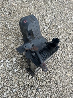 Predám intercooler Avensis T25 2003-2006 85kw 1CD - 2