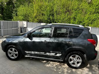 Toyota RAV4 2.2 D-4D 180 LUXURY - 2