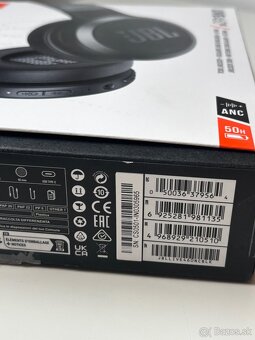 Jbl live 460NC čiernej farby - 2