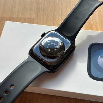 Apple Watch Series 9 – 45mm Midnight – Ako nové + Záruka - 2