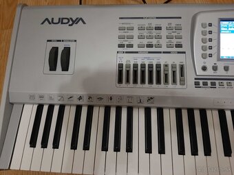 Ketron Audya-76. - 2