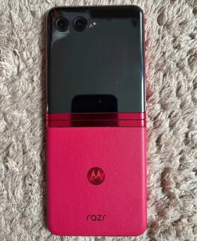 Motorola razr 40 ultra - 2