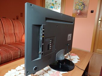 Predám televízor SAMSUNG UE32F4000 - 2