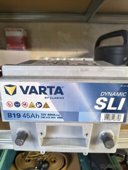 Autobatéria Varta 45ah. 3 mesiace stará. - 2
