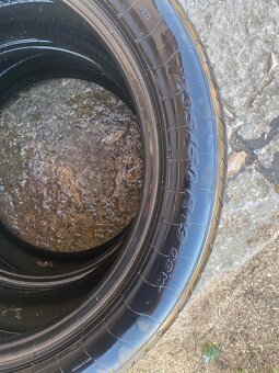 Pirelli p zero 235/50 R19 - 2