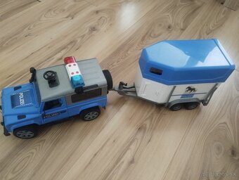 Bruder policajné auto - 2