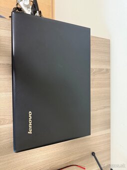 Lenovo ideapad 300-17ISK - 2