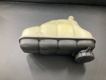 Expanzná nadržka MB clk w208 - 2