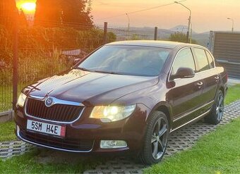 Škoda Superb sedan 3.6 LPG 10€=100km v meste - 2