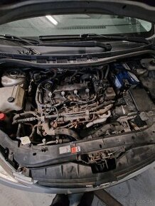 Mazda 5 2.0 d 105 kw diesel rozpredám na nd diely - 2