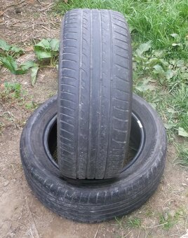 Predám letné pneumatiky Dunlop 215/55 R16,cena cena 17€/ks - 2