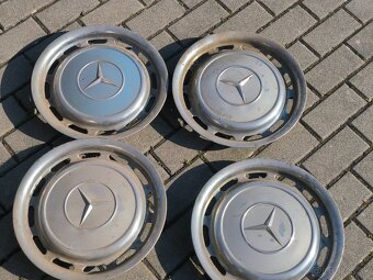Puklice Mercedes - 2