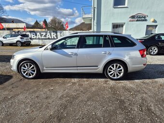 Škoda Octavia Combi III 2,0 TDi 110 kW AMBITION - 2