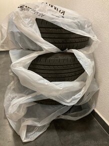 Zanovne 215/55 R17 - 2