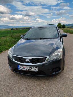 Kia ceed 2009 1.6 benzín - 2