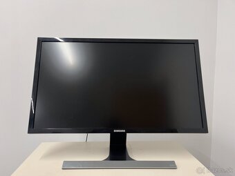 Predám 4K monitor Samsung U28E590D – 28" UHD - 2