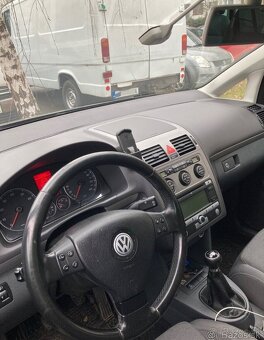 Rozpredám VW TOURAN 2.0 80kw CNG benzín - 2