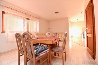 Na predaj rodinný dom s rozsiahlym pozemkom - 2