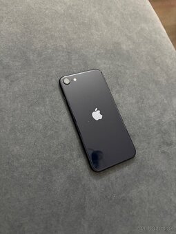 iPhone SE 2022 - 2