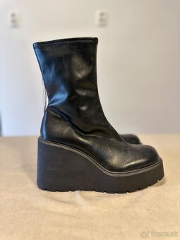 Nové Bershka kotníkové topánky č. 41 - 2