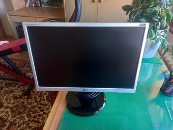 Monitor - 2