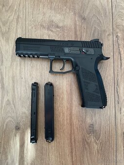 vzduchva CO2 pistol CZ P-09 - 2