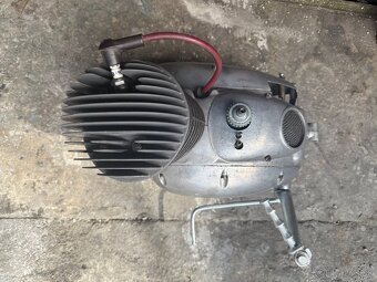 Motor ČZ 125 - 2