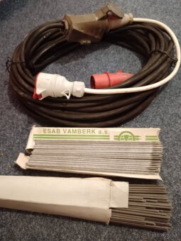 Predám ako novú zváračku GUDE GE185F  cca 10m kábel 380V - 2