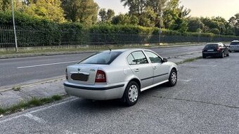 Skoda Octavia 2002 1.6 Benzin - 2