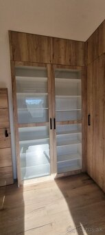 Predám krásnu skrinu - 2