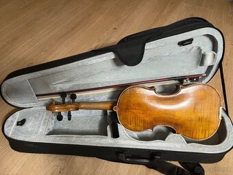 Husle 3/4 - 2