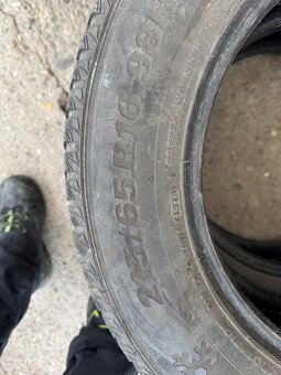 Kumho 215/65 R16 - 2