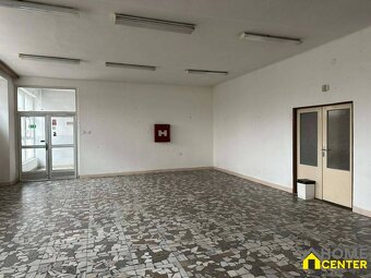 PRENÁJOM : Polyfunkčný komerčný priestor 250 m², Komárno - 2