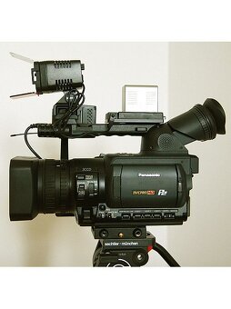 PANASONIC  AG-HVX201E + príslušenstvo - 2